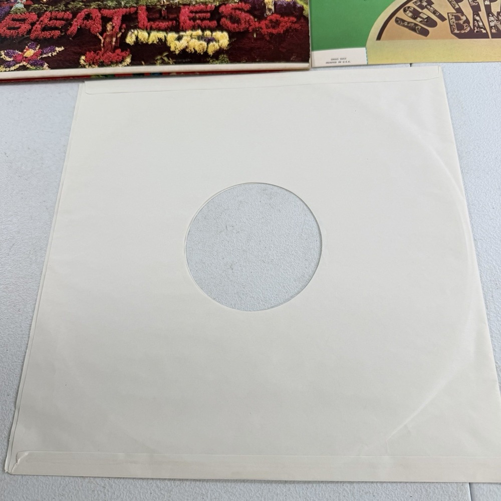 The Beatles Sgt. Pepper's Vinyl Record LP VG+ 1967 Stereo Capitol SMAS-2653 - Picture 5 of 8